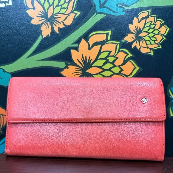 Chanel Camellia Embossed Long Wallet – Coral Caviar Leather - Picture 4 of 11